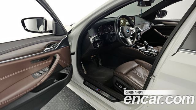 BMW 5-Series 523d M Sport