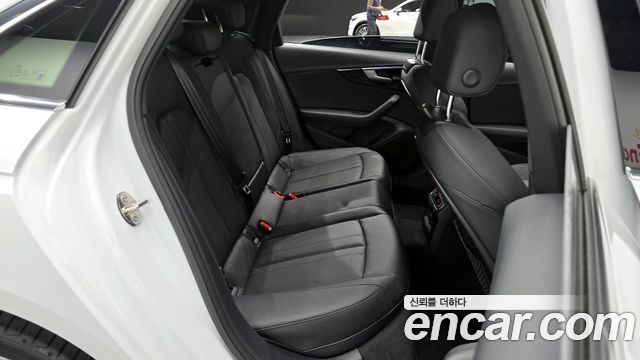 Audi A4 40 TFSI Premium
