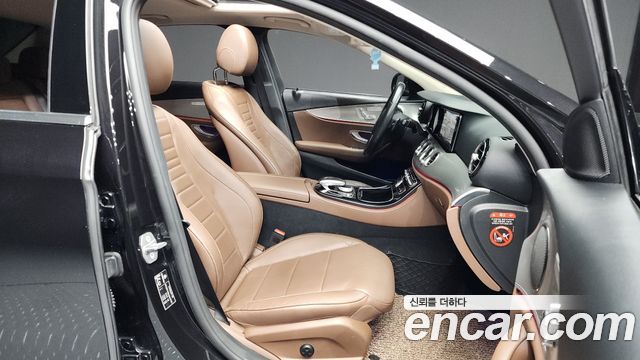 Mercedes-Benz E-Class E200 Avantgarde