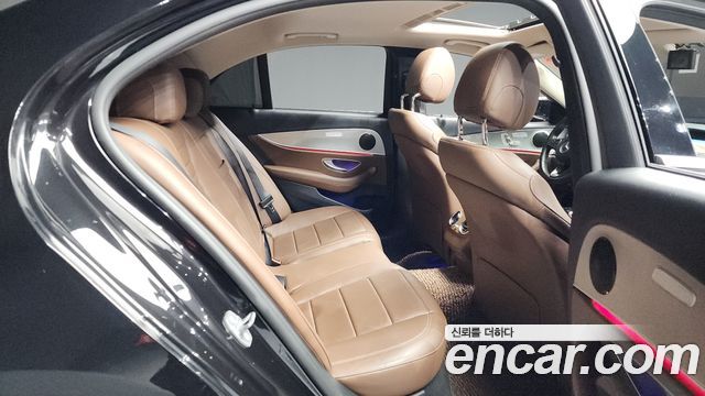 Mercedes-Benz E-Class E200 Avantgarde