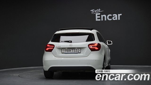 Mercedes-Benz A-Class A200