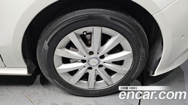 Mercedes-Benz A-Class A200