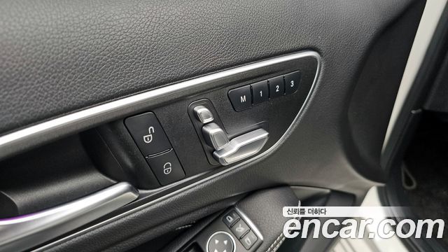 Mercedes-Benz A-Class A200