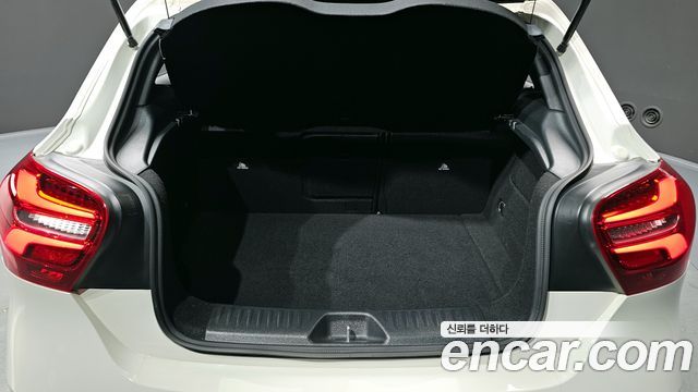 Mercedes-Benz A-Class A200