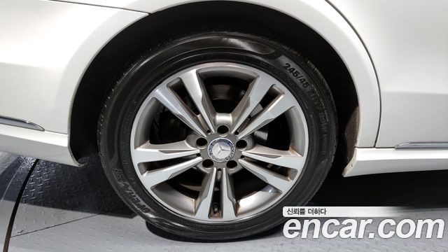 Mercedes-Benz E-Class E220 Bluetec Avantgarde