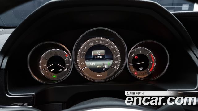 Mercedes-Benz E-Class E220 Bluetec Avantgarde