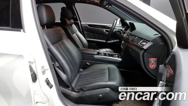 Mercedes-Benz E-Class E220 Bluetec Avantgarde