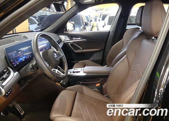 BMW iX1 xDrive 30 M Sport