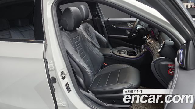 Mercedes-Benz E-Class E350 4MATIC AMG Line