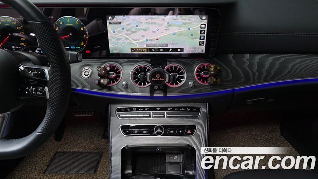 Mercedes-Benz E-Class E350 4MATIC AMG Line