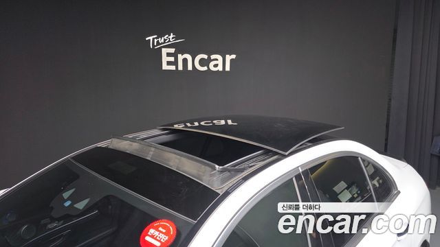 Mercedes-Benz E-Class E350 4MATIC AMG Line