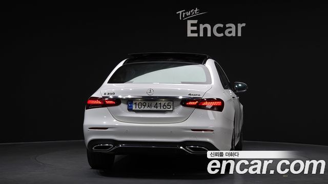 Mercedes-Benz E-Class E350 4MATIC AMG Line