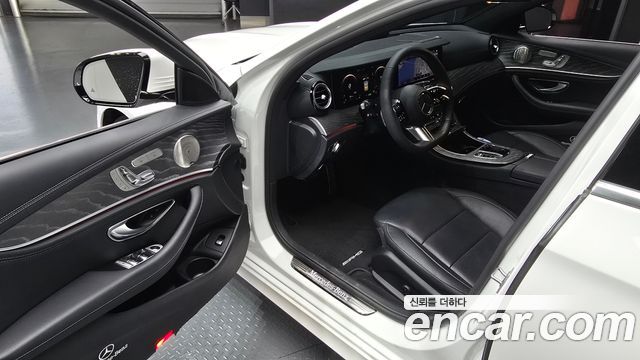 Mercedes-Benz E-Class E350 4MATIC AMG Line