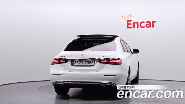 Mercedes-Benz E-Class E450 4MATIC Exclusive
