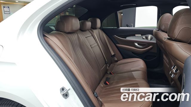 Mercedes-Benz E-Class E450 4MATIC Exclusive