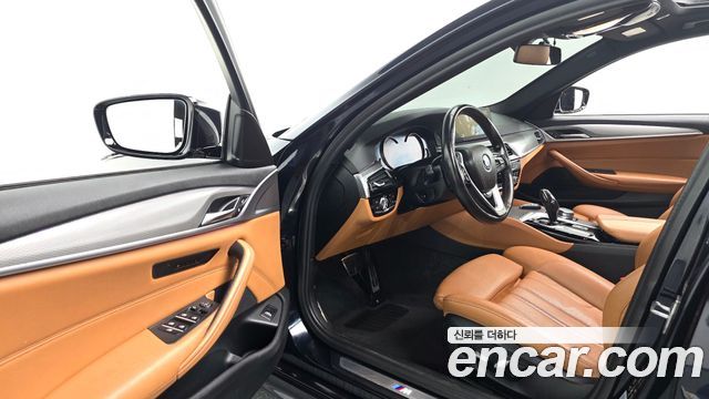 BMW 5-Series 520d xDrive M Sport Package