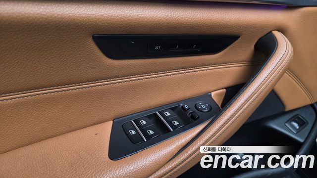 BMW 5-Series 520d xDrive M Sport Package