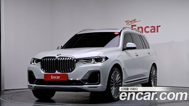 BMW X7 xDrive 40i Design Pure Excellence 6-Seater