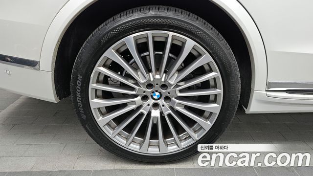 BMW X7 xDrive 40i Design Pure Excellence 6-Seater