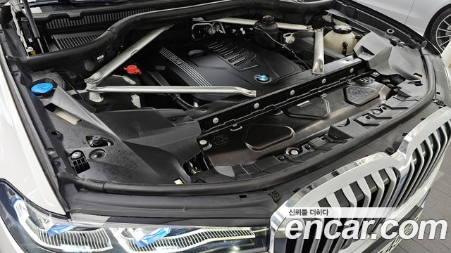 BMW X7 xDrive 40i Design Pure Excellence 6-Seater