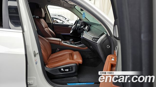 BMW X7 xDrive 40i Design Pure Excellence 6-Seater