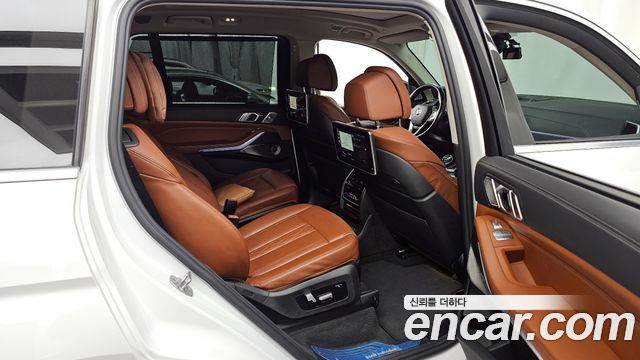 BMW X7 xDrive 40i Design Pure Excellence 6-Seater