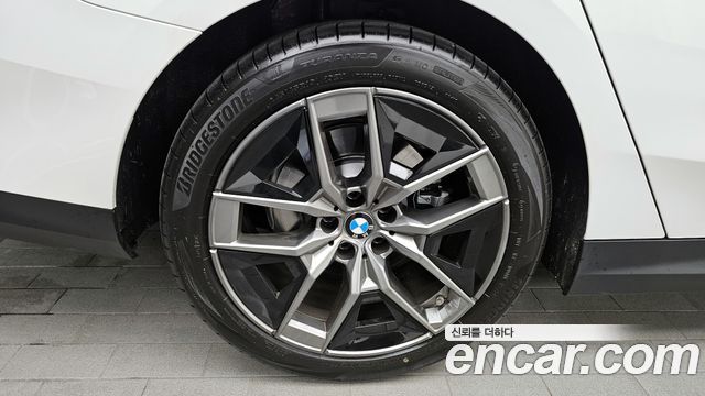 BMW 5Series (G60) 520i