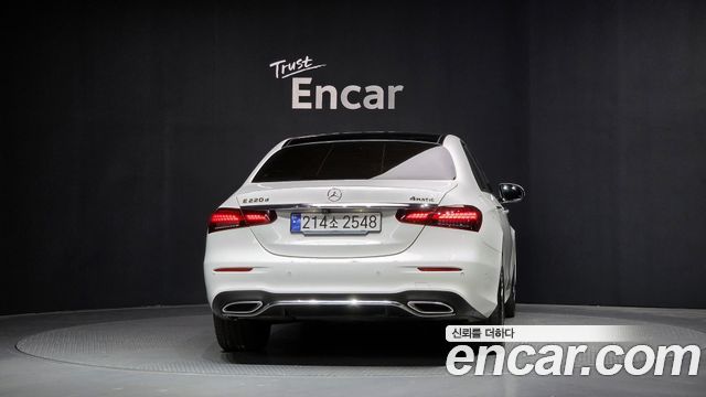 Mercedes-Benz E-Class E220d 4MATIC AMG Line