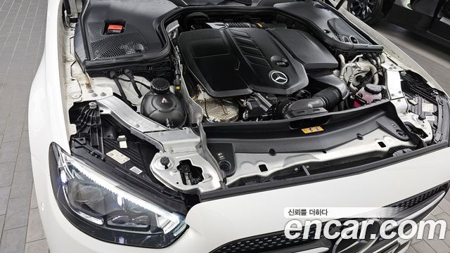 Mercedes-Benz E-Class E220d 4MATIC AMG Line