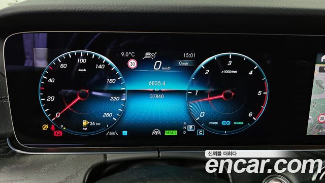 Mercedes-Benz E-Class E220d 4MATIC AMG Line
