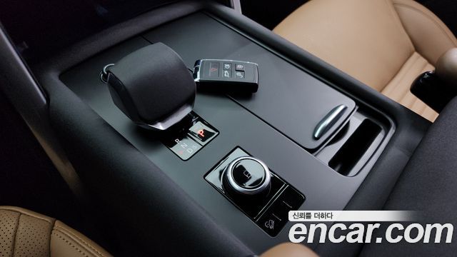 Land Rover Discovery P360 Dynamic HSE