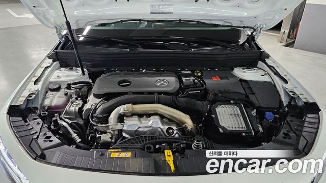 Mercedes-Benz GLB-Class GLB250 4MATIC