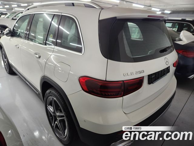 Mercedes-Benz GLB-Class GLB250 4MATIC