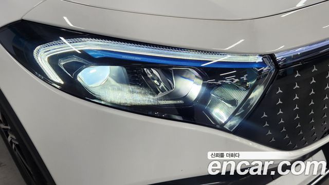 Mercedes-Benz EQB EQB300 4MATIC AMG Line