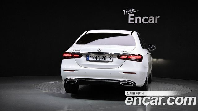 Mercedes-Benz E-Class E220d 4MATIC Exclusive