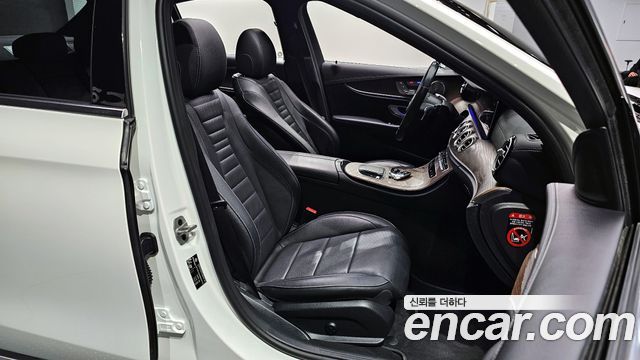 Mercedes-Benz E-Class E220d 4MATIC Exclusive