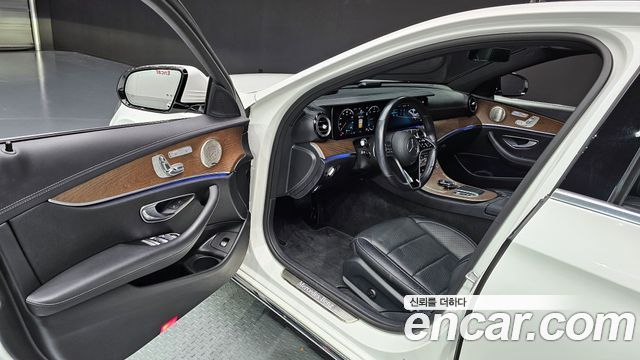 Mercedes-Benz E-Class E220d 4MATIC Exclusive