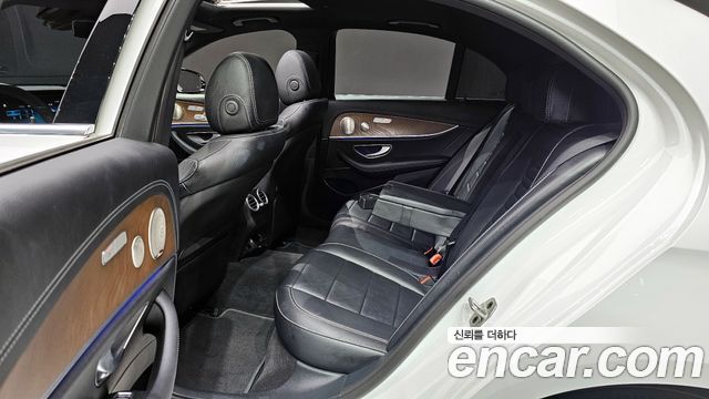 Mercedes-Benz E-Class E220d 4MATIC Exclusive