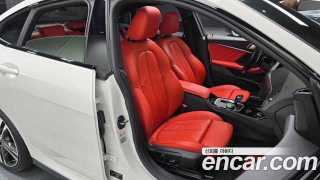 BMW 2-Series 220i M Sports
