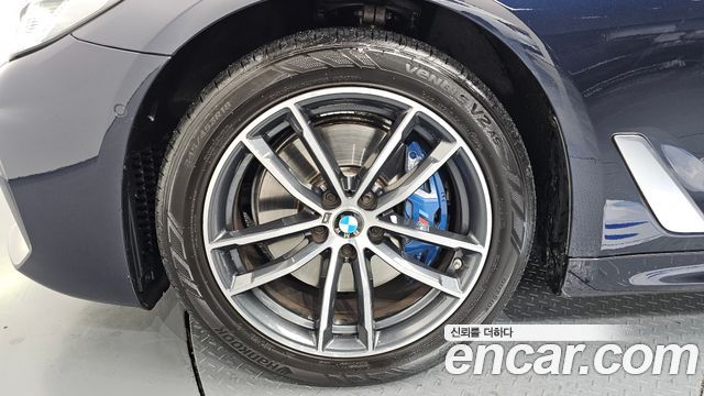 BMW 5-Series 523d M Sport