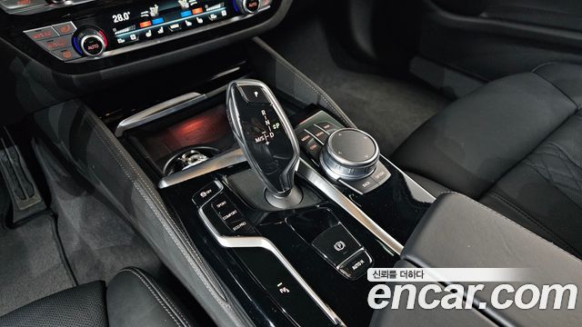 BMW 5-Series 523d M Sport