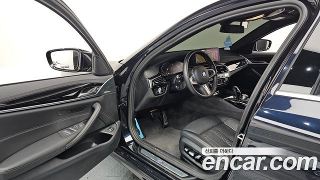 BMW 5-Series 523d M Sport