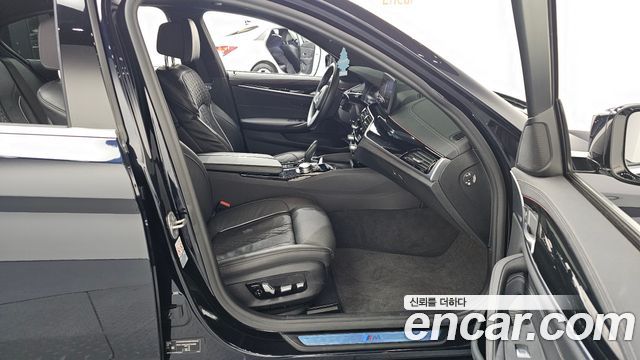 BMW 5-Series 523d M Sport