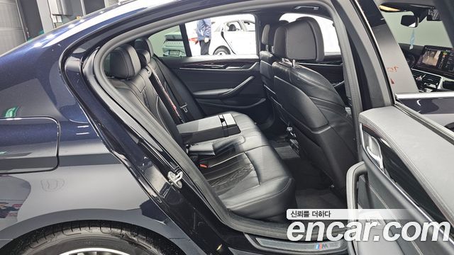 BMW 5-Series 523d M Sport