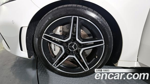 Mercedes-Benz A-Class AMG A35 4MATIC Sedan
