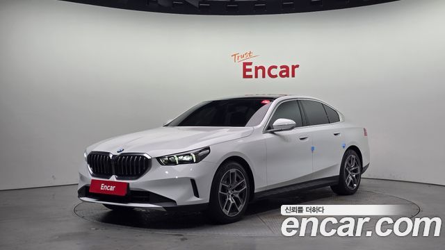 BMW 5-Series 520i