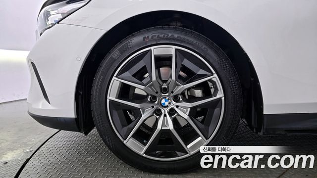 BMW 5-Series 520i