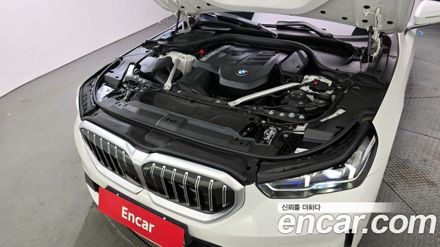 BMW 5-Series 520i