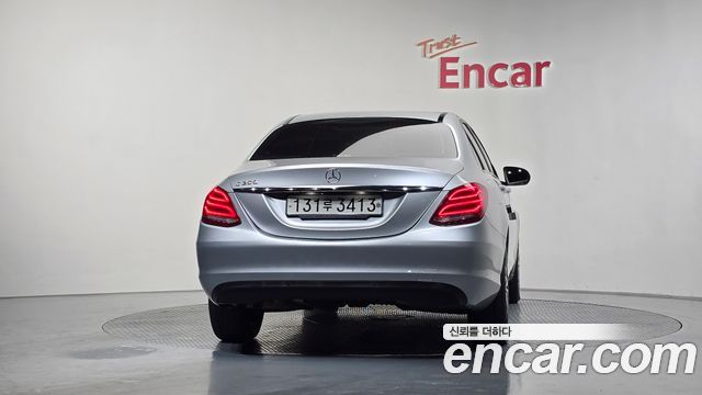 Mercedes-Benz C-Class C200