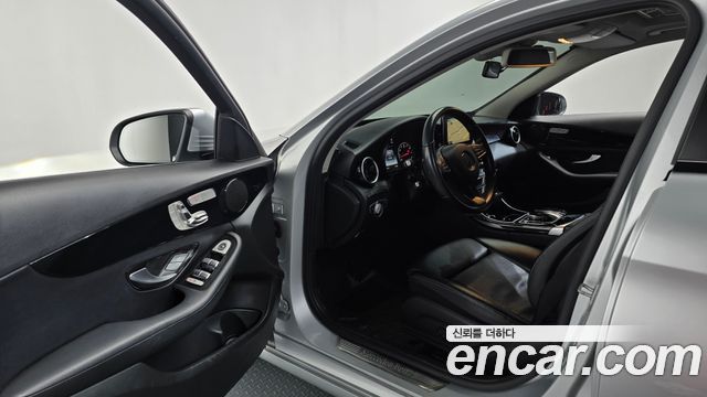 Mercedes-Benz C-Class C200